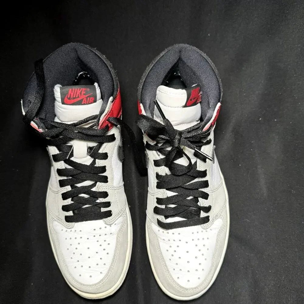 Nike Air Jordan 1 Retro High OG Smoke Grey - Size 9.5 - Men's Trending Shoes